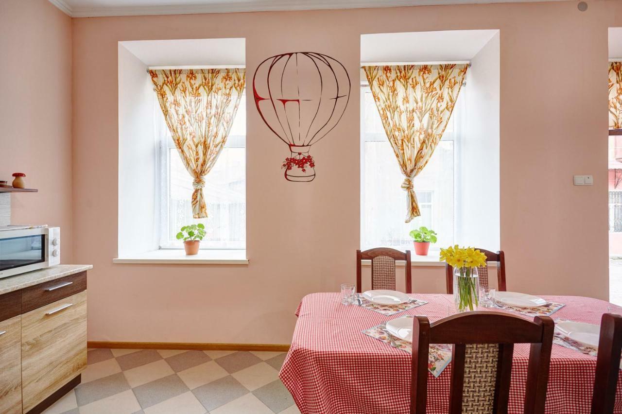 Sweet Home Kamianets-Podilsky Extérieur photo