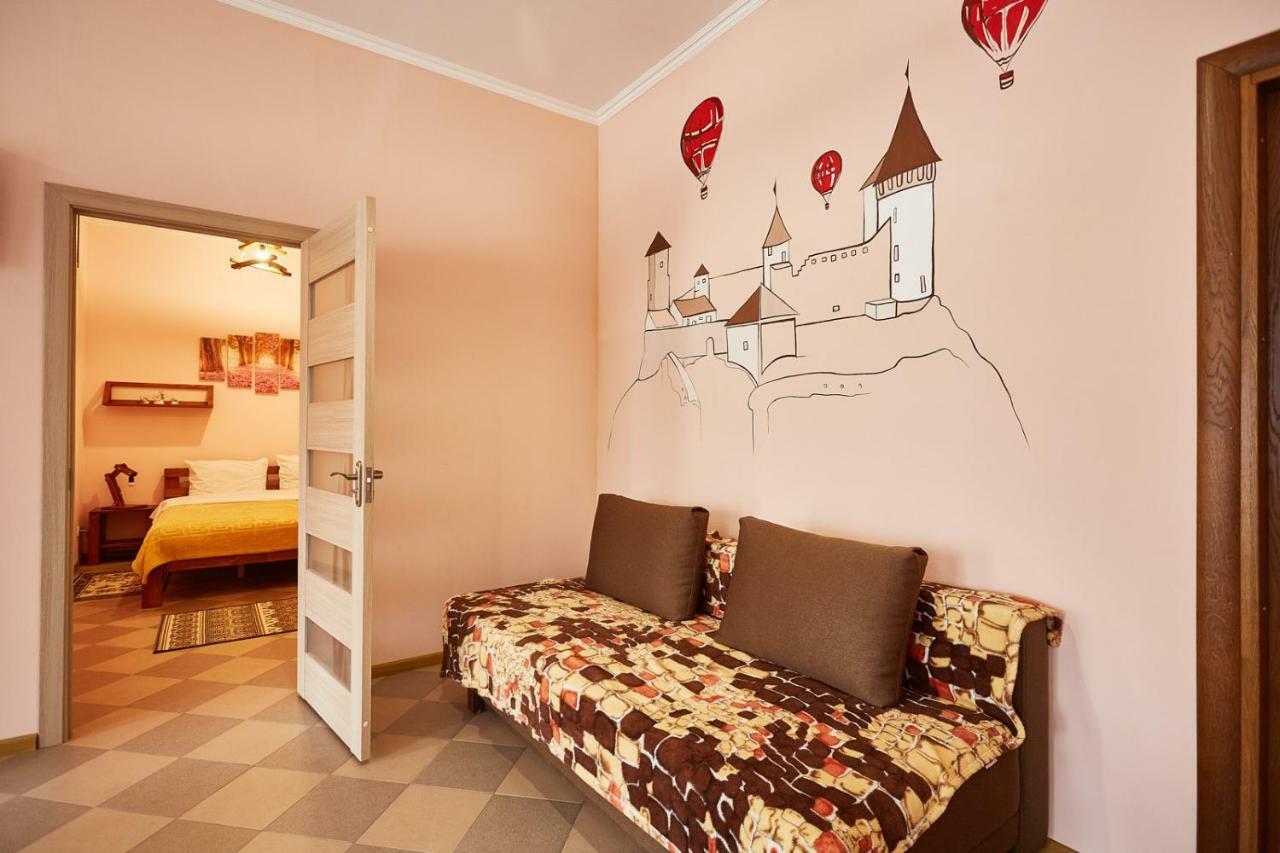 Sweet Home Kamianets-Podilsky Extérieur photo